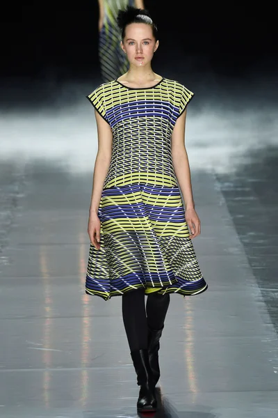 Look 11